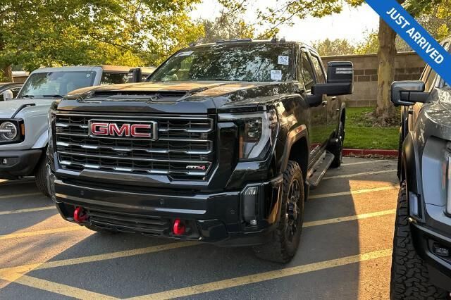 2024 GMC Sierra 2500HD AT4 — photo 1 of 13