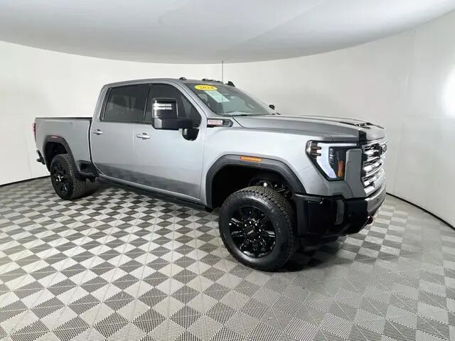2024 GMC Sierra 2500HD AT4 — photo 1 of 13