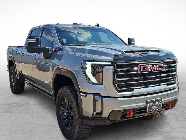 2024 GMC Sierra 2500HD AT4 — photo 1 of 13