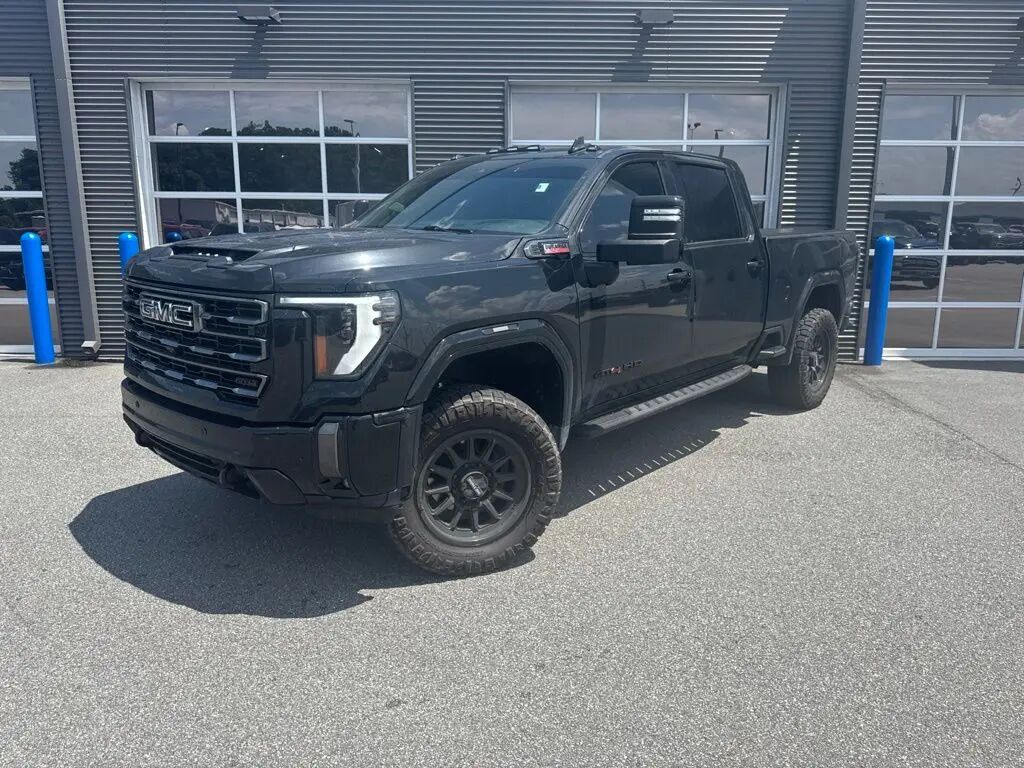 2024 GMC Sierra 2500HD AT4 — photo 1 of 31