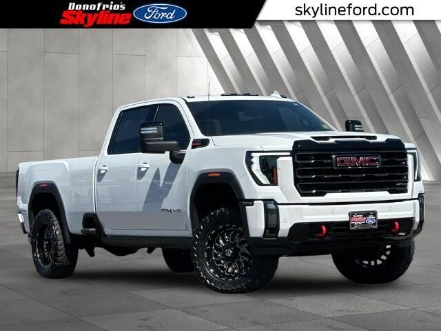 2024 GMC Sierra 2500HD AT4 — photo 1 of 39