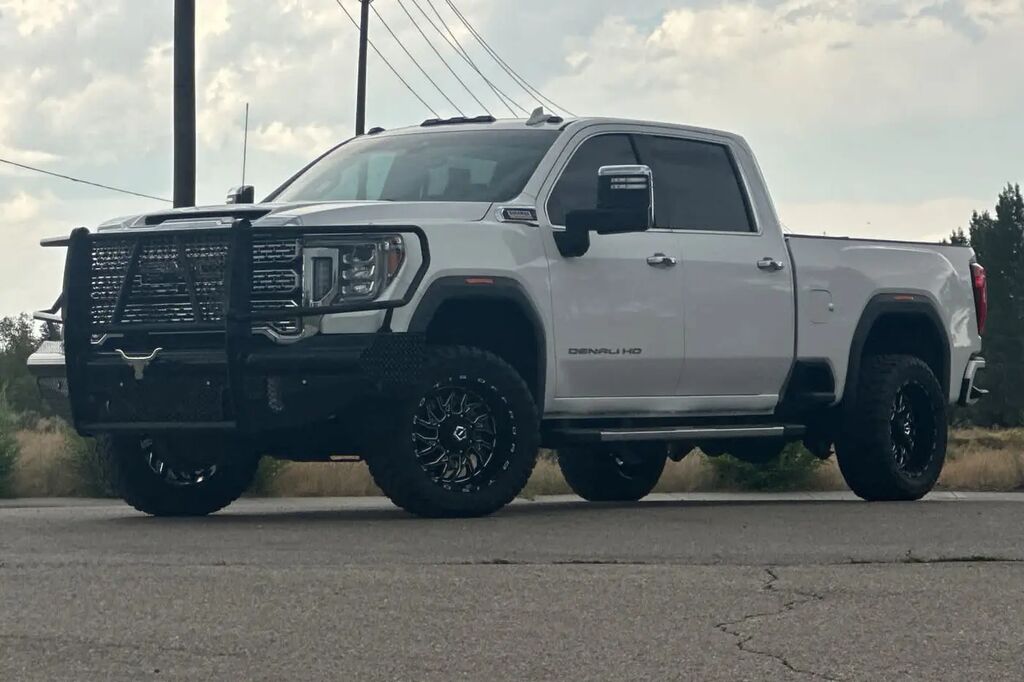 2020 GMC Sierra 2500HD Denali — photo 1 of 13