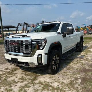2024 GMC Sierra 2500HD Denali — photo 1 of 43