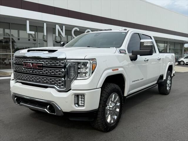 2022 GMC Sierra 2500HD Denali — photo 1 of 3