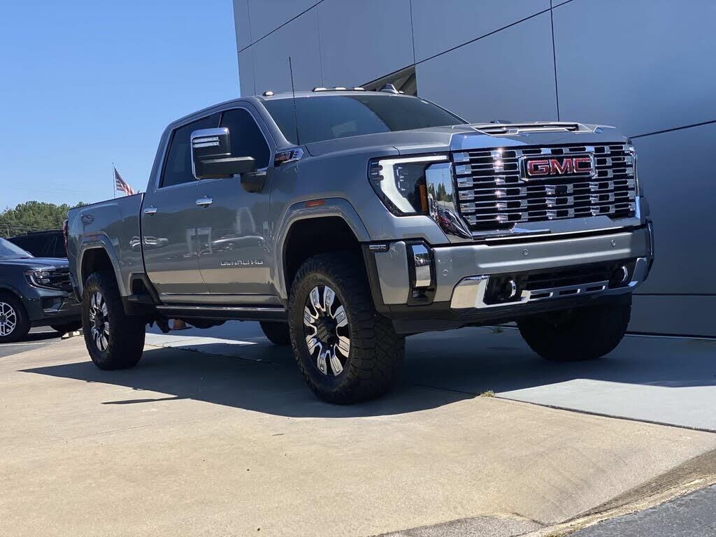 2024 GMC Sierra 2500HD Denali — photo 1 of 1