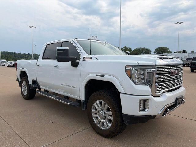 2020 GMC Sierra 2500HD Denali — photo 1 of 13