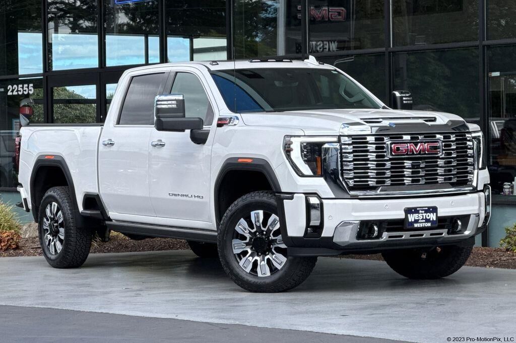 2024 GMC Sierra 2500HD Denali — photo 1 of 26