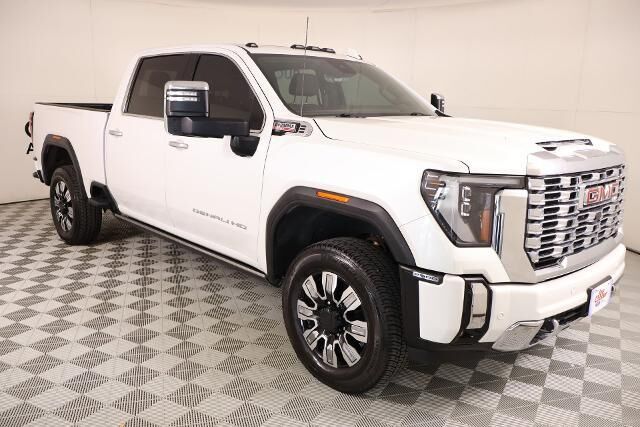 2024 GMC Sierra 2500HD Denali — photo 1 of 13