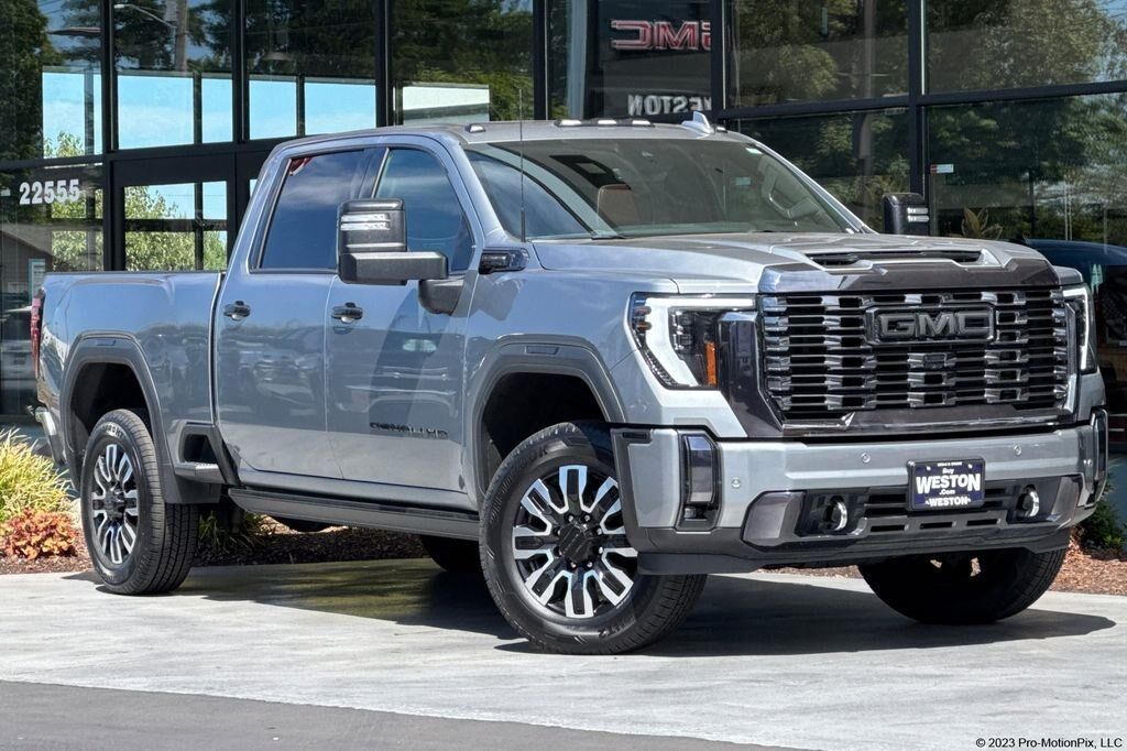 2024 GMC Sierra 2500HD Denali Ultimate — photo 1 of 24