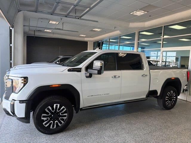 2024 GMC Sierra 2500HD Denali Ultimate — photo 1 of 13