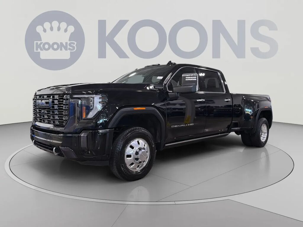 2024 GMC Sierra 3500HD Denali Ultimate — photo 1 of 16
