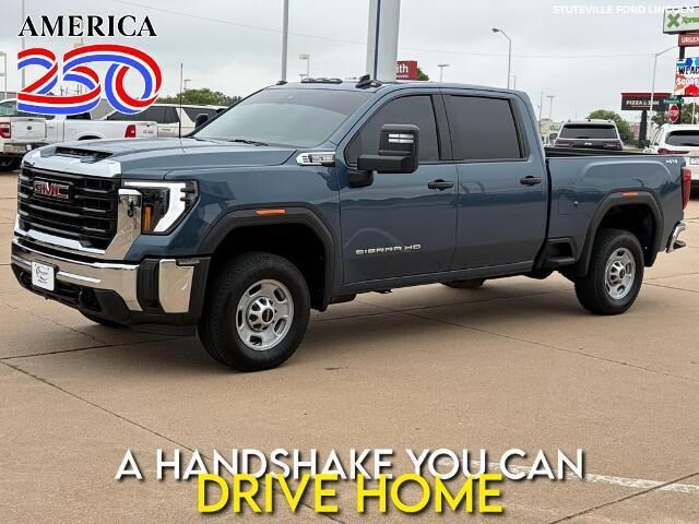 2025 GMC Sierra 2500HD Pro — photo 1 of 13