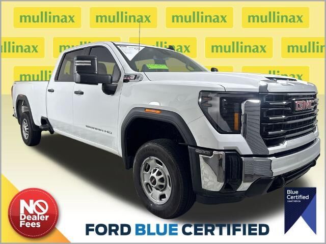2025 GMC Sierra 2500HD Pro — photo 1 of 9