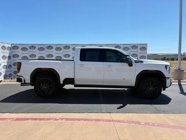 2025 GMC Sierra 2500HD AT4 — photo 1 of 27