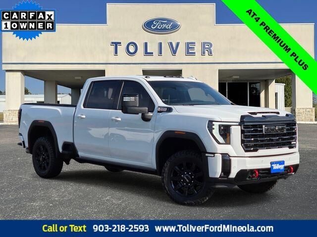 2025 GMC Sierra 2500HD AT4 — photo 1 of 12