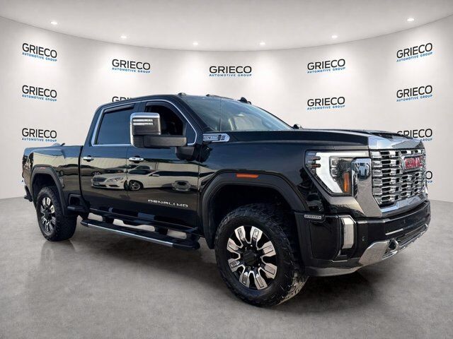 2025 GMC Sierra 2500HD Denali