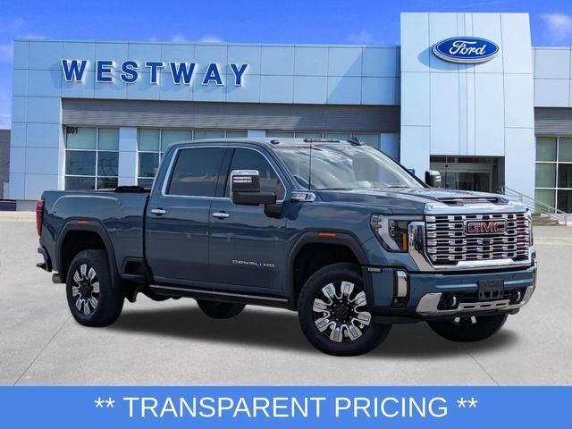 2025 GMC Sierra 2500HD Denali — photo 1 of 26