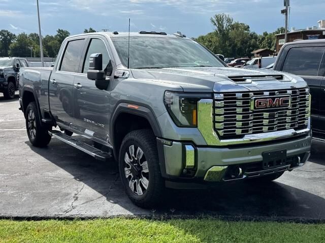 2025 GMC Sierra 2500HD Denali — photo 1 of 6