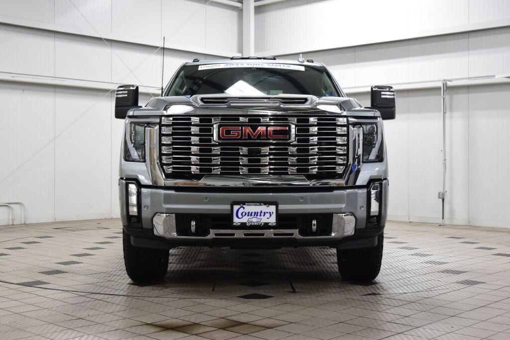 2025 GMC Sierra 2500HD Denali — photo 1 of 12
