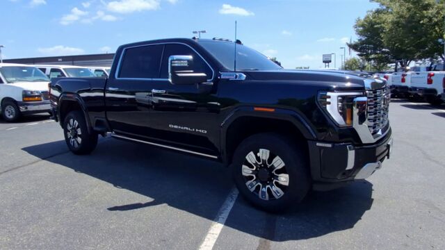 2025 GMC Sierra 2500HD Denali