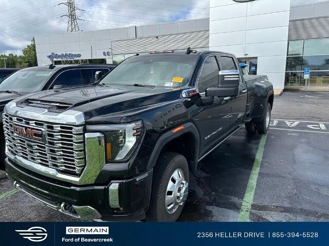 2026 GMC Sierra 3500HD Denali — photo 1 of 14