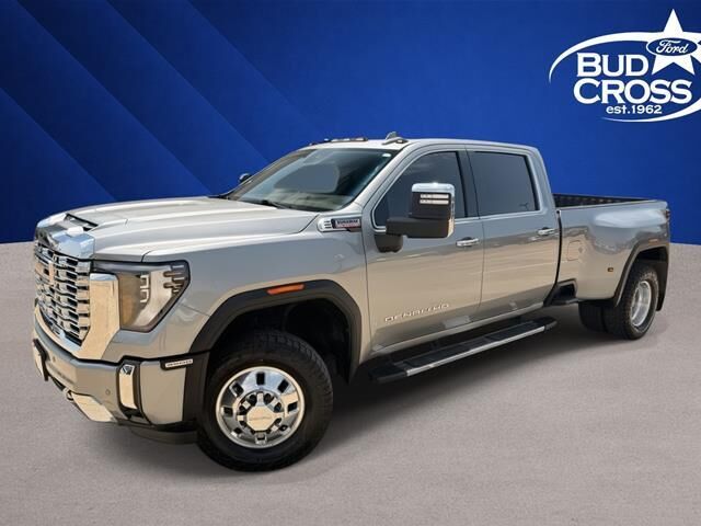 2025 GMC Sierra 3500HD Denali — photo 1 of 27