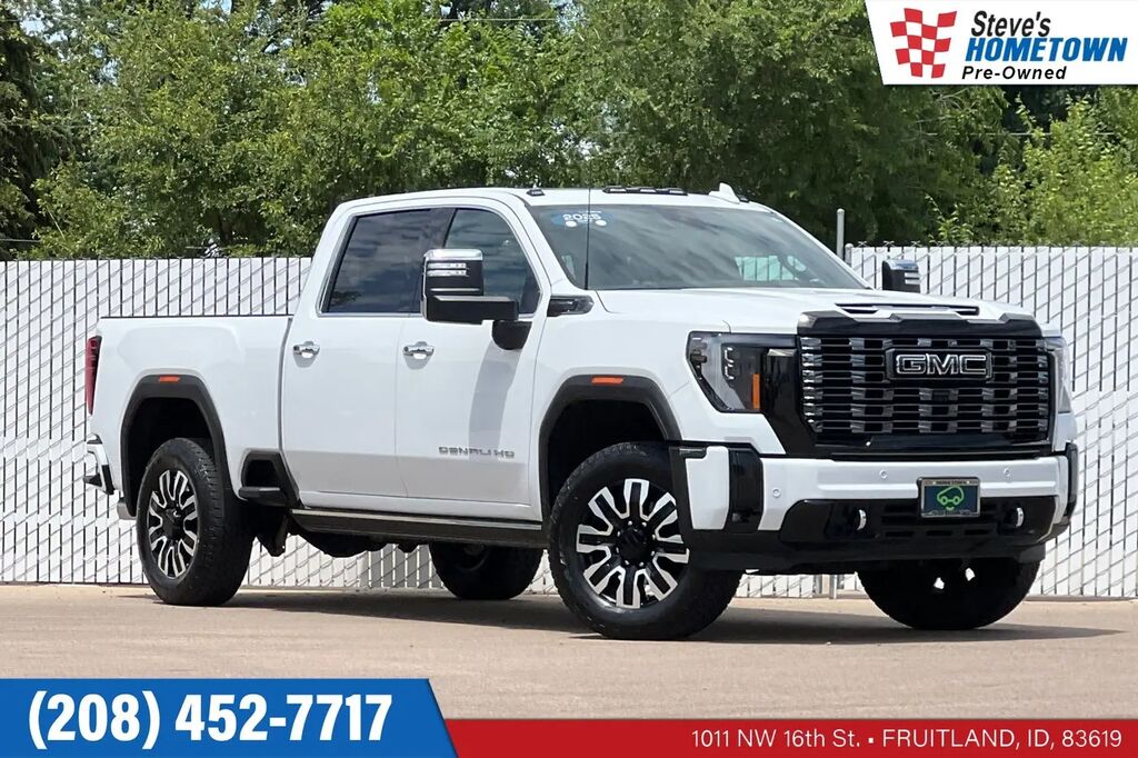 2025 GMC Sierra 2500HD Denali Ultimate — photo 1 of 13