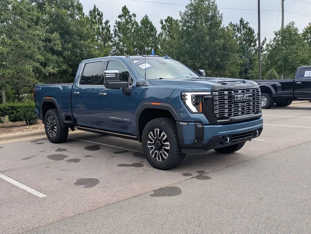 2025 GMC Sierra 2500HD Denali Ultimate — photo 1 of 16