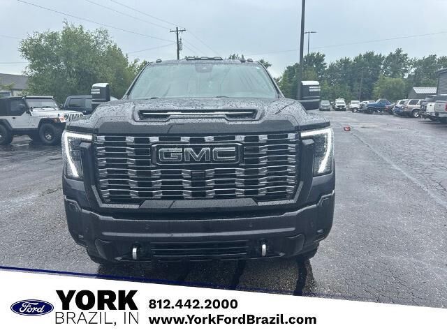2025 GMC Sierra 2500HD Denali Ultimate — photo 1 of 13