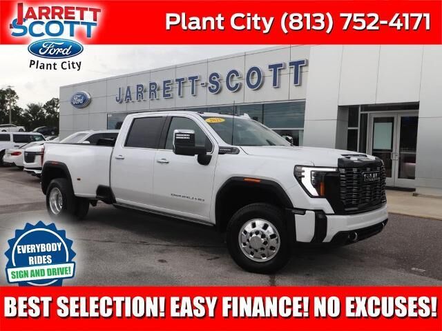 2025 GMC Sierra 3500HD Denali Ultimate
