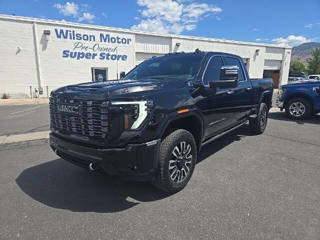 2025 GMC Sierra 3500HD Denali Ultimate — photo 1 of 13