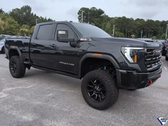2025 GMC Sierra 2500HD AT4X — photo 1 of 14