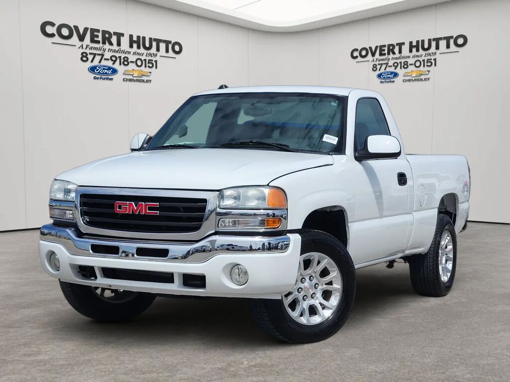 2004 GMC Sierra 1500 Work Truck — photo 1 of 13
