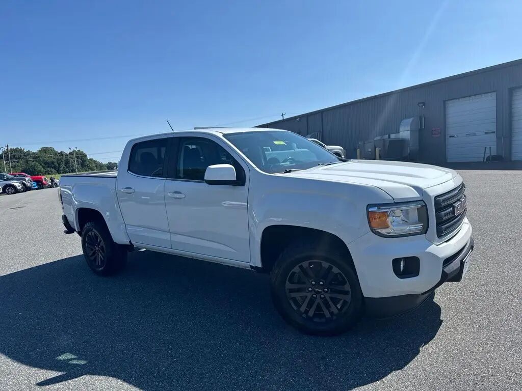 2020 GMC Canyon SLE — photo 1 of 14