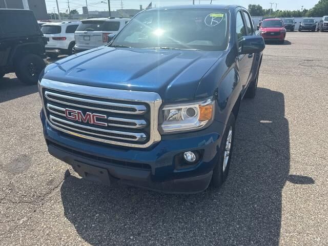 2020 GMC Canyon SLE — photo 1 of 13