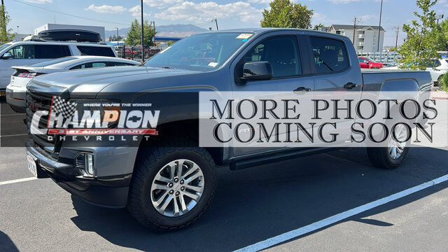 2022 GMC Canyon 4WD AT4 w/Cloth — photo 1 of 3