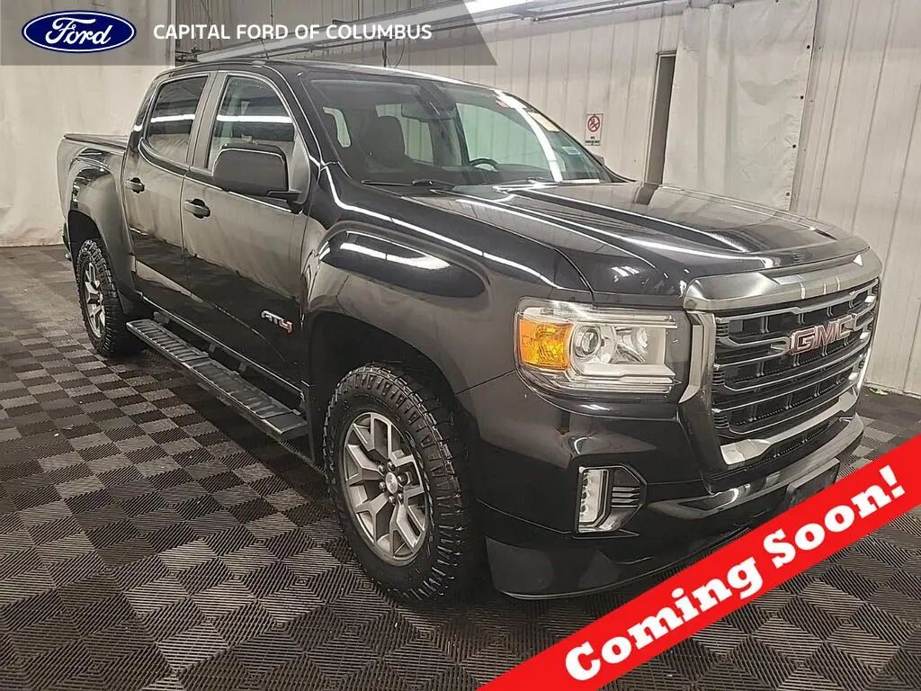 2022 GMC Canyon AT4 — photo 1 of 6