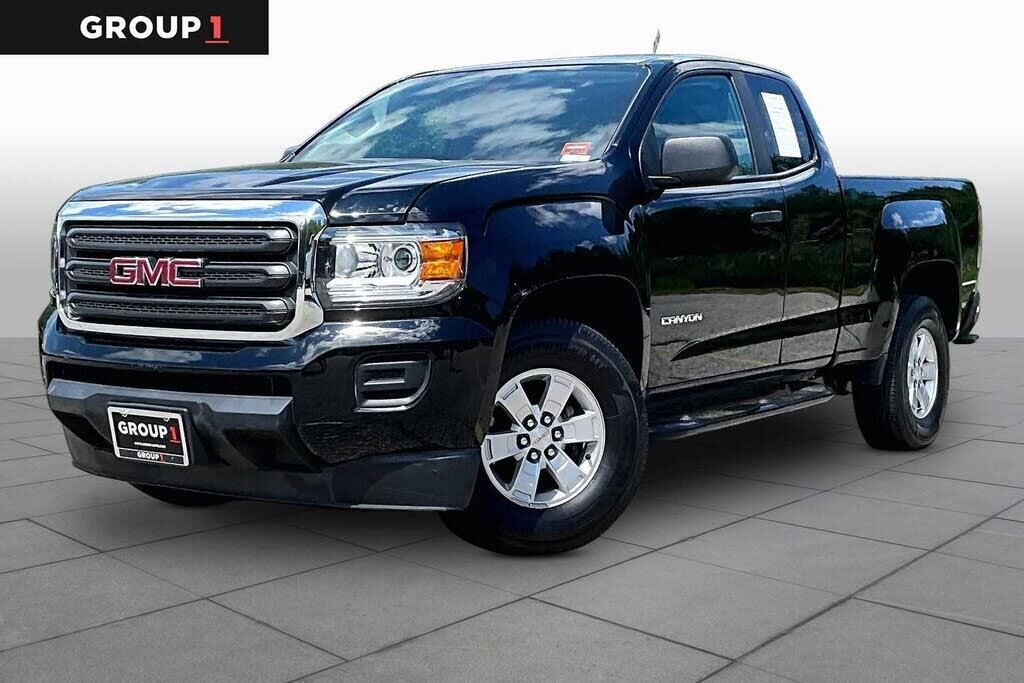 2017 GMC Canyon SL — photo 1 of 1
