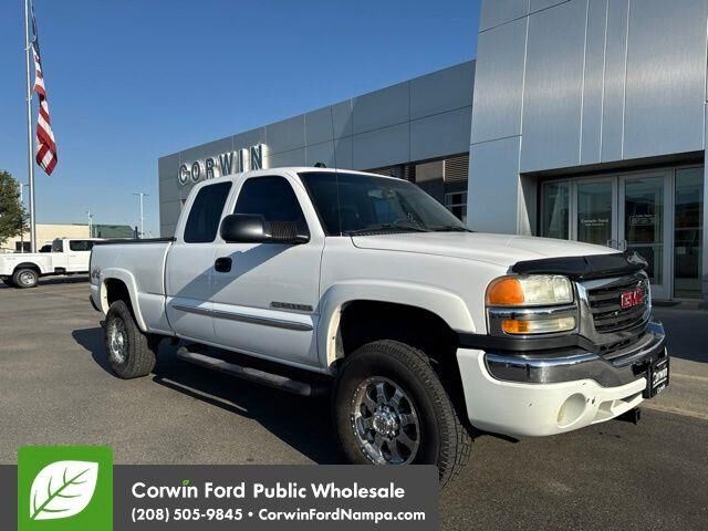 2004 GMC Sierra 2500HD SLT