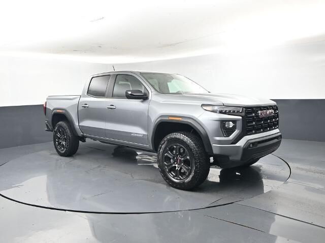2025 GMC Canyon Elevation — photo 1 of 13