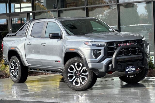 2025 GMC Canyon AT4