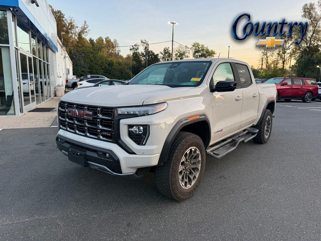 2026 GMC Canyon AT4 — photo 1 of 13
