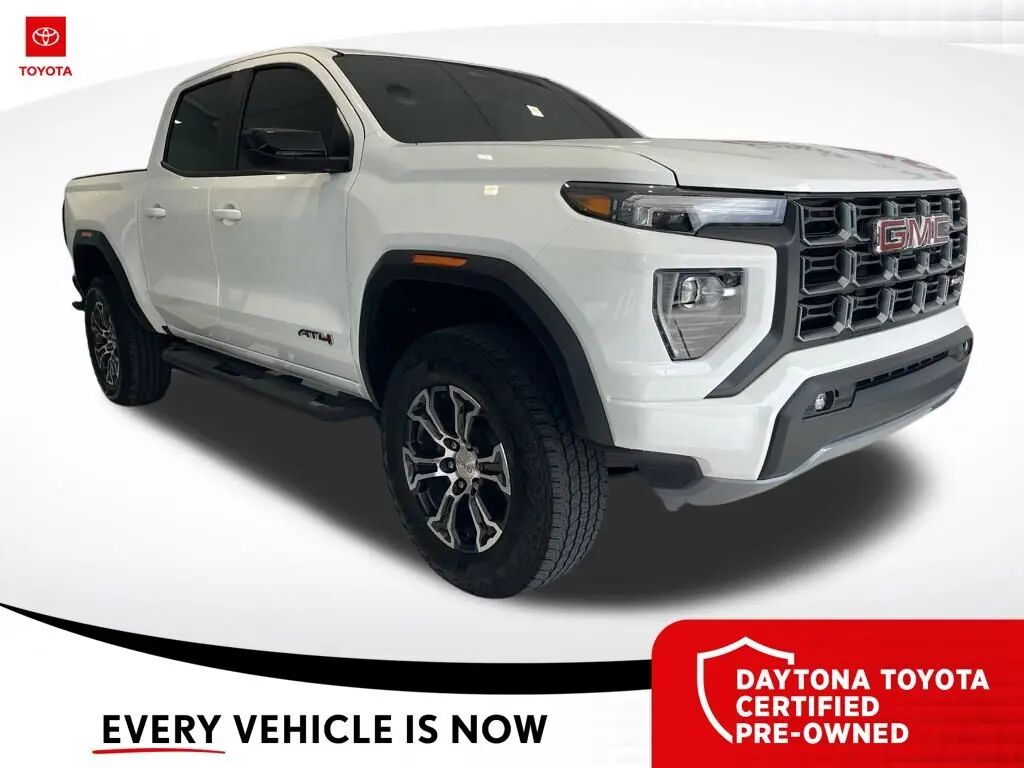 2025 GMC Canyon AT4 — photo 1 of 13