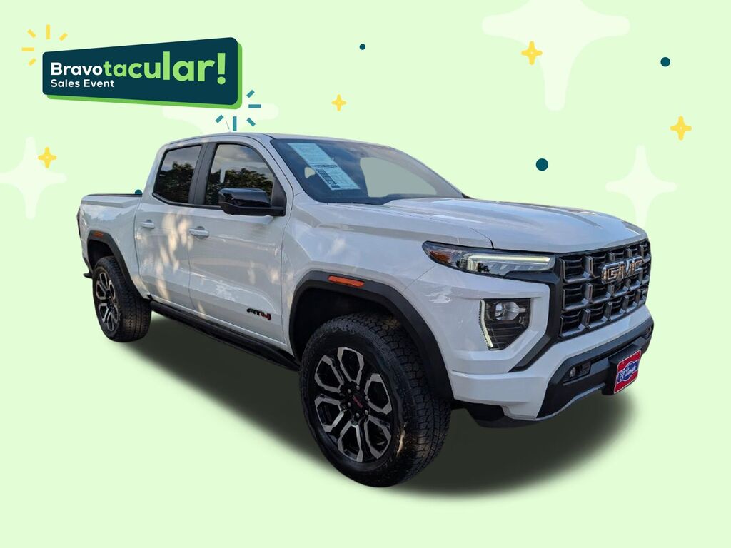 2025 GMC Canyon AT4 — photo 1 of 7