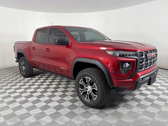 2025 GMC Canyon AT4