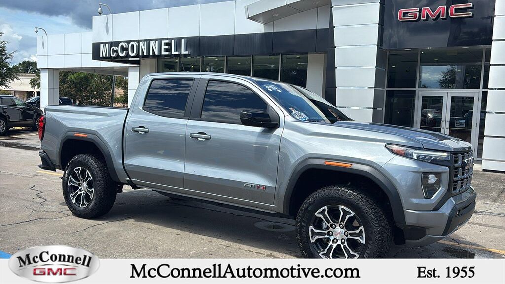 2025 GMC Canyon AT4 — photo 1 of 1