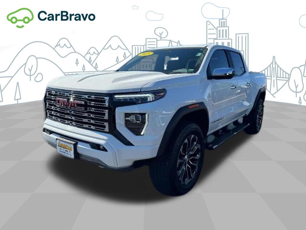 2025 GMC Canyon Denali — photo 1 of 6