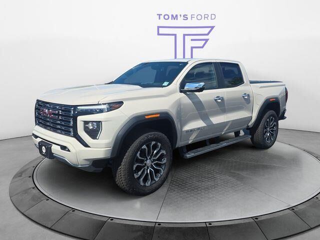 2026 GMC Canyon Denali — photo 1 of 13