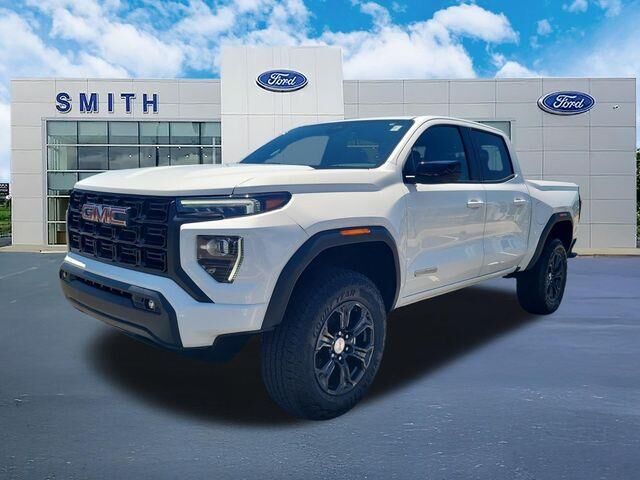 2023 GMC Canyon Elevation — photo 1 of 26
