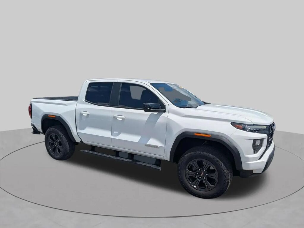 2024 GMC Canyon Elevation — photo 1 of 32